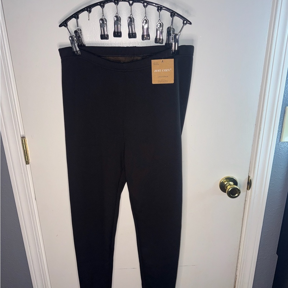 Just Cozy Black & Chevron Leggings